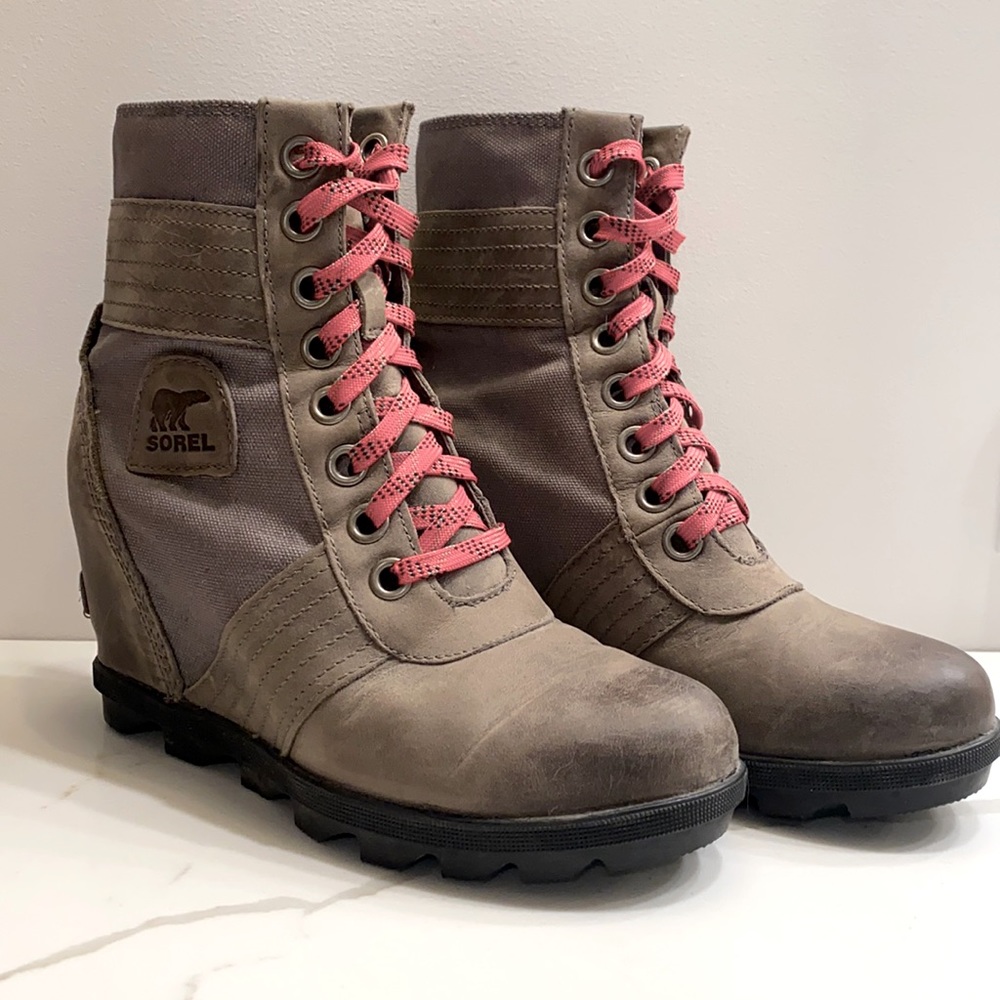 Sorel Women's Lexie Wedge Felt Qarry with Pink Laces
